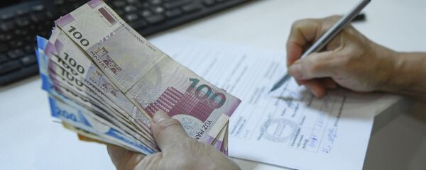 Пересчет денег, фото из архива - Sputnik Азербайджан