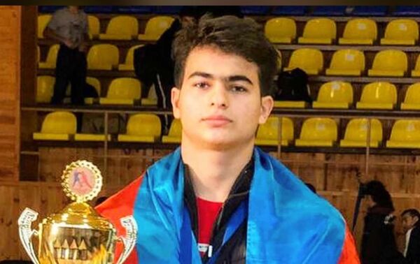 Школьники из Баку завоевали несколько золотых медалей на зарубежных турнирах - Sputnik Азербайджан