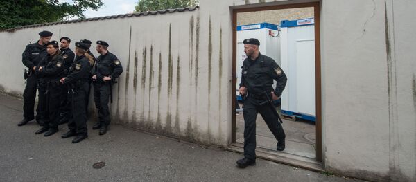 Спецоперация полиции Германии против нелегальных перевозчиков мигрантов Спецоперация полиции Германии против нелегальных перевозчиков мигрантов - Sputnik Азербайджан