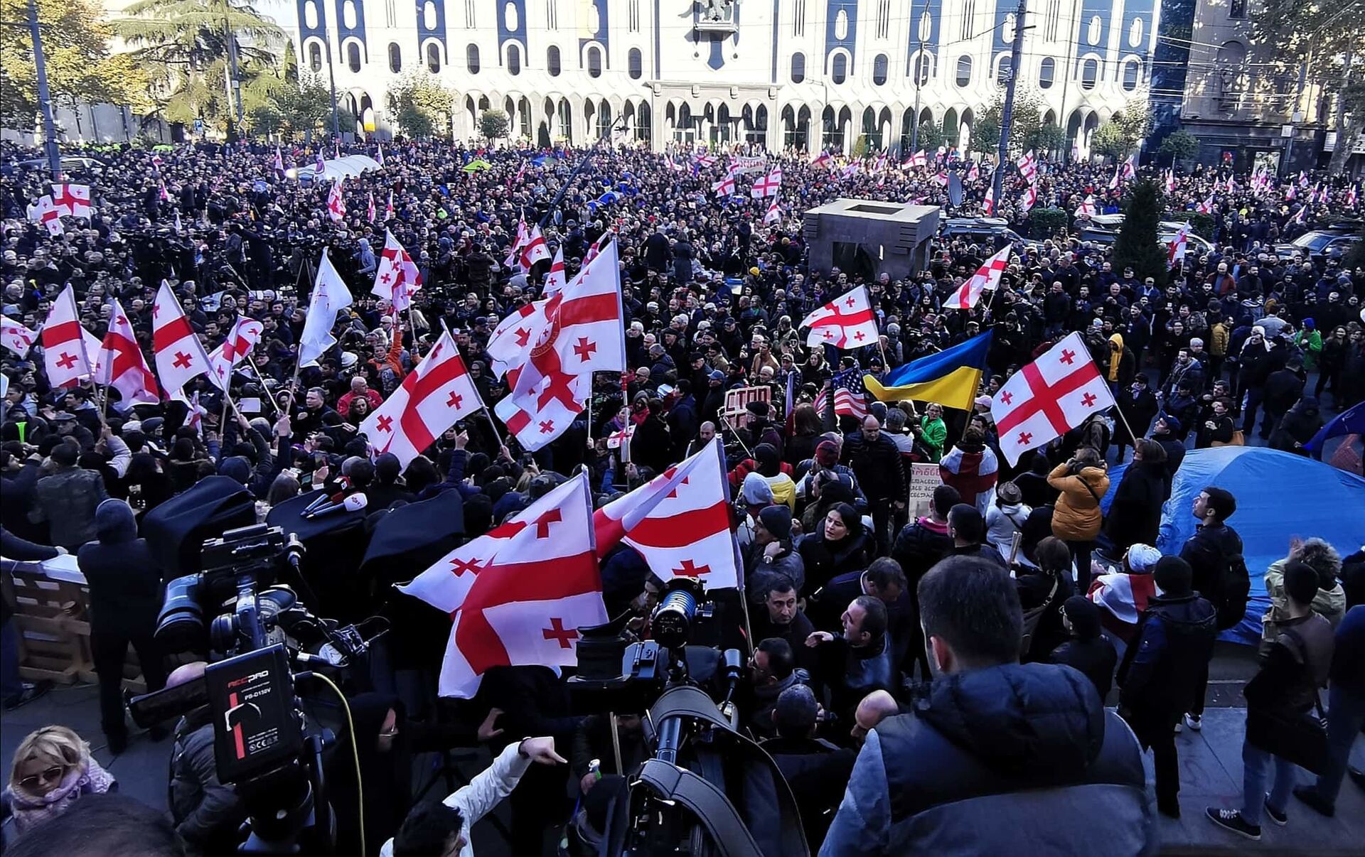 Грузия митинг