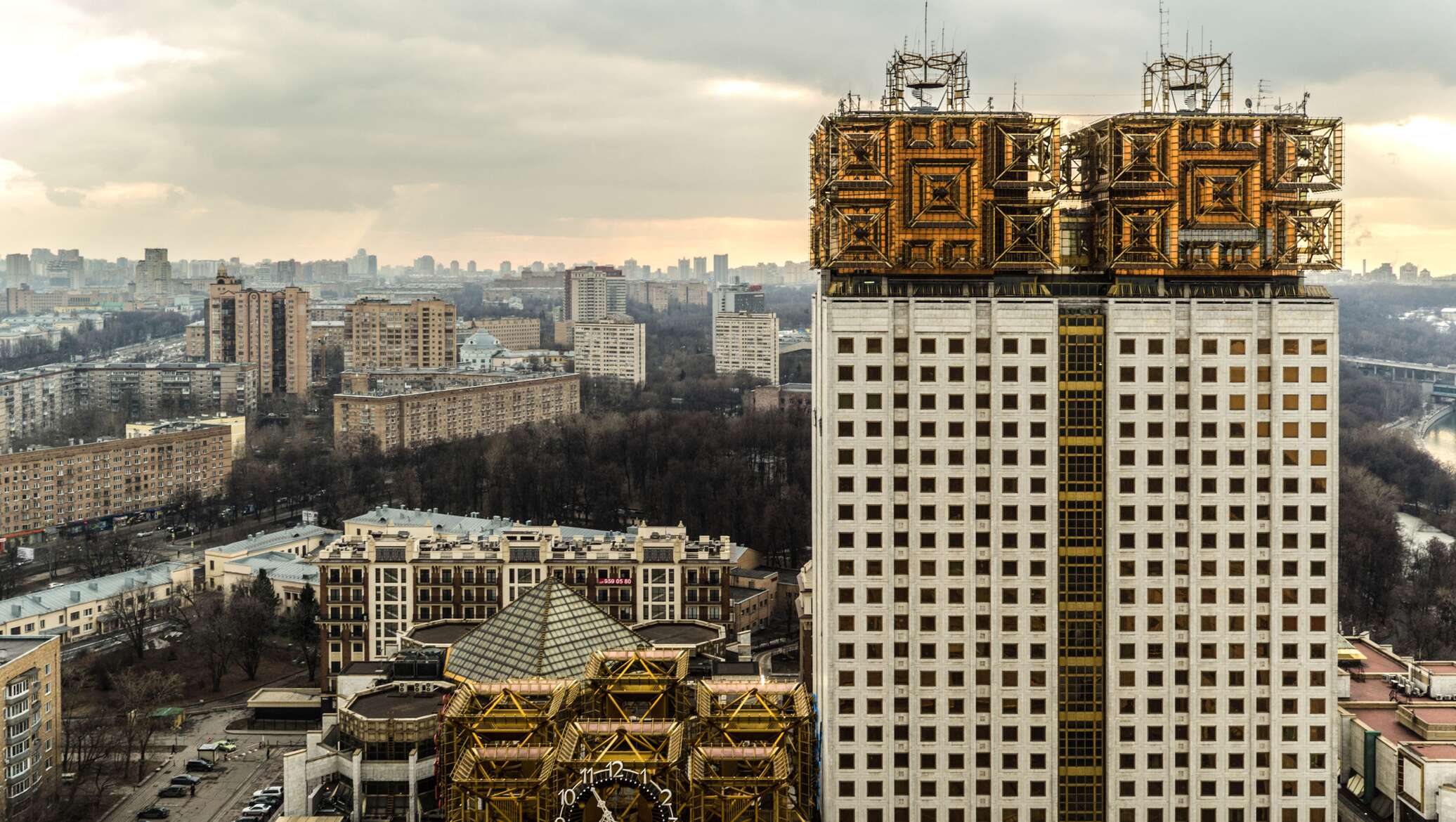 Академия наук. Здание РАН на Ленинском. Здание Российской Академии наук Москва. Ленинский проспект здание Академии наук. Здание Президиума Российской Академии наук в Москве.