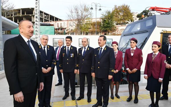 Prezident İlham Əliyev Pirşağı dəmir yolu stansiyasının açılışında - Sputnik Azərbaycan