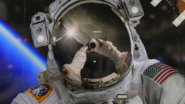 Скафандр астронавта NASA - Sputnik Azərbaycan