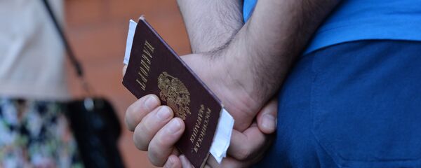Rusiya pasportu, arxiv şəkli - Sputnik Азербайджан