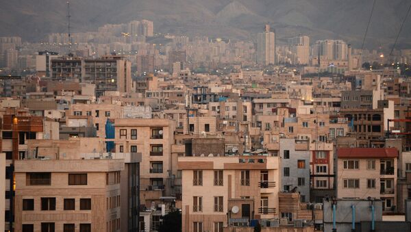 Вид на один из кварталов Тегерана - Sputnik Азербайджан