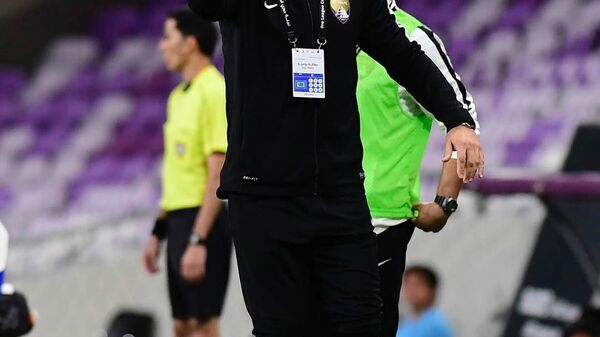 Главный тренер футбольного клуба Сабах Желько Сопич - Sputnik Azərbaycan