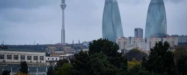 Вид на телебашню и Flame Towers в Баку Вид на телебашню и Flame Towers в Баку - Sputnik Азербайджан