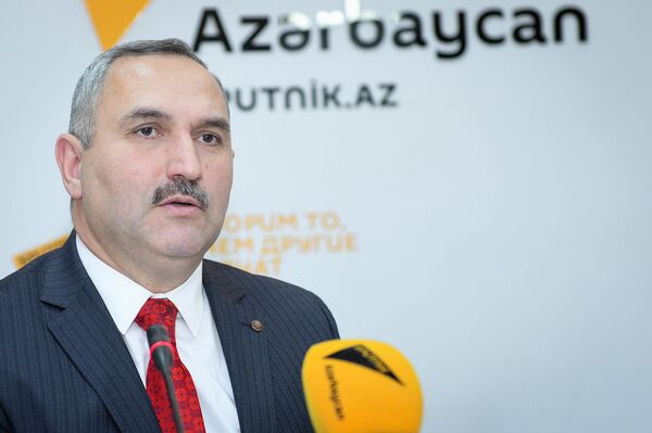 Руководитель Общественного объединения гуманитарной поддержки Хаят Азер Аллахверанов - Sputnik Азербайджан