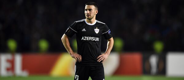 Qarabağ klubunun yarımmüdafiəçisi Qara Qarayev Qarabağ klubunun yarımmüdafiəçisi Qara Qarayev - Sputnik Азербайджан