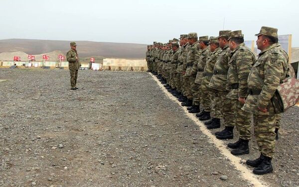 На общевойсковых полигонах проводятся тактические учения ракетно-артиллерийских подразделений - Sputnik Азербайджан