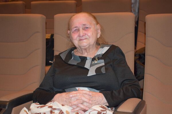 Вторая жизнь легендарного Улдуз: на презентацию пришла единственная из живых актрис Вторая жизнь легендарного Улдуз: на презентацию пришла единственная из живых актрис - Sputnik Азербайджан