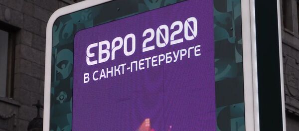 В Санкт-Петербурге стартовал обратный отсчет до чемпионата Европы по футболу 2020 В Санкт-Петербурге стартовал обратный отсчет до чемпионата Европы по футболу 2020 - Sputnik Азербайджан