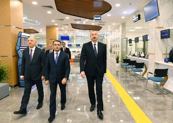 Президент Азербайджана совершил визит в Шамахинский район - фото Президент Азербайджана совершил визит в Шамахинский район - фото - Sputnik Азербайджан