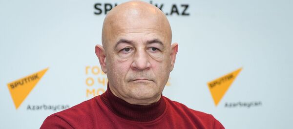 Политолог Надир Шафиев Политолог Надир Шафиев - Sputnik Азербайджан