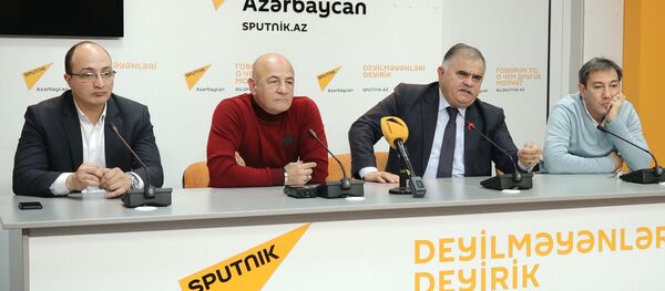Депутаты должны уважать принятые ими же самими решения – политолог Депутаты должны уважать принятые ими же самими решения – политолог - Sputnik Азербайджан