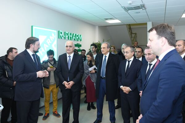 Церемония сдачи в эксплуатацию фармацевтического комплекса R-Pharm на территории Пираллахинского промышленного парка - Sputnik Азербайджан