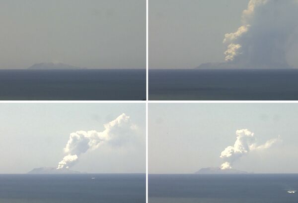 Комбинация снимков, показывающая извержение вулкана на острове Уайт-Айленд в Новой Зеландии	 - Sputnik Азербайджан