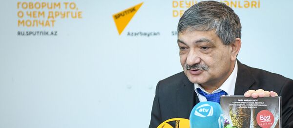 Президент Ассоциации национальной кулинарии и Центра кулинарии Таир Амирасланов - Sputnik Азербайджан
