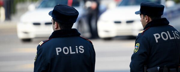 Сотрудники полиции, фото из архива Сотрудники полиции, фото из архива - Sputnik Азербайджан