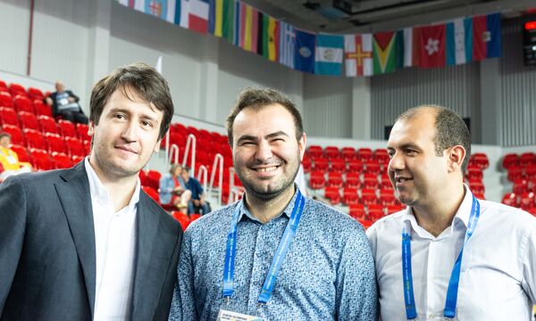 Рауф Мамедов о шансах Теймура Раджабова: а ведь он может и укусить Рауф Мамедов о шансах Теймура Раджабова: а ведь он может и укусить - Sputnik Азербайджан