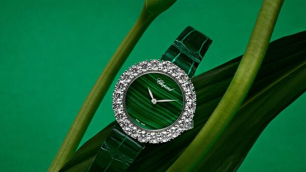 Chopard выпустил особо примечательные часы в честь юбилея коллекции L’Heure du Diamant - Sputnik Азербайджан