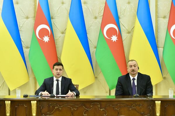 В Баку прошли переговоры глав Азербайджана и Украины В Баку прошли переговоры глав Азербайджана и Украины - Sputnik Азербайджан