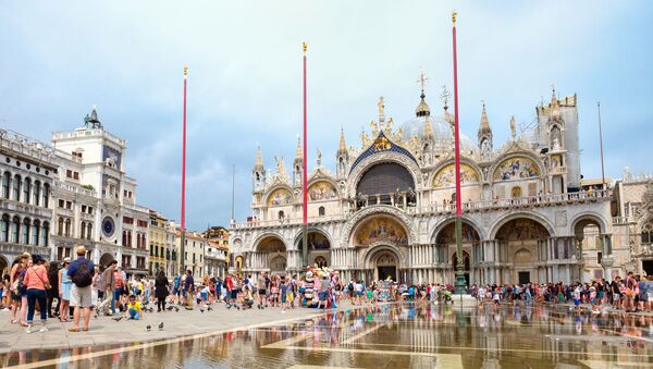 Bottega Veneta поможет отреставрировать собор Святого Марка в Венеции - Sputnik Азербайджан
