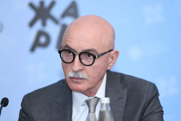 Во имя жизни: Лейла Алиева и Эмин Агаларов представили проект центра реабилитации Во имя жизни: Лейла Алиева и Эмин Агаларов представили проект центра реабилитации - Sputnik Азербайджан
