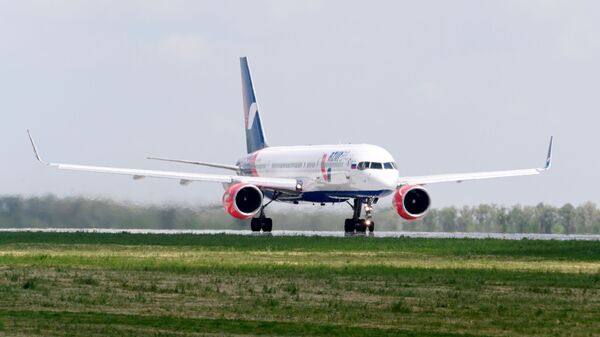 Самолет авиакомпании Azur Air - Sputnik Азербайджан