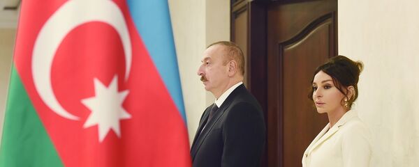 Президент Ильхам Алиев и Первая леди Мехрибан Алиева - Sputnik Азербайджан