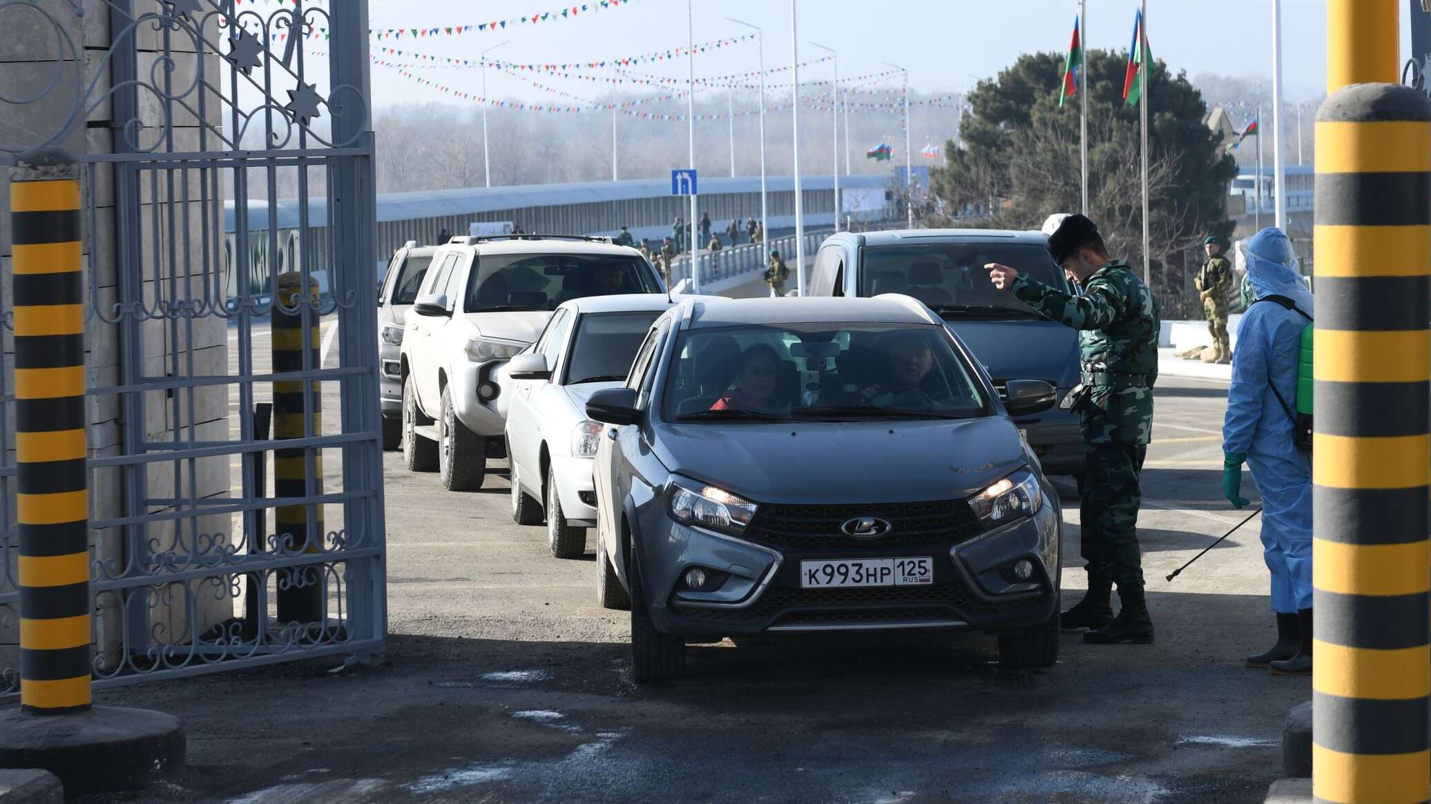 Между Азербайджаном и Россией создается упрощенный таможенный режим -  18.03.2022, Sputnik Азербайджан