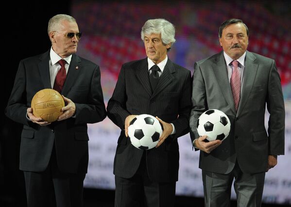 Виктор Понедельник, Джанни Ривера и Антонин Паненка (слева направо) - Sputnik Azərbaycan