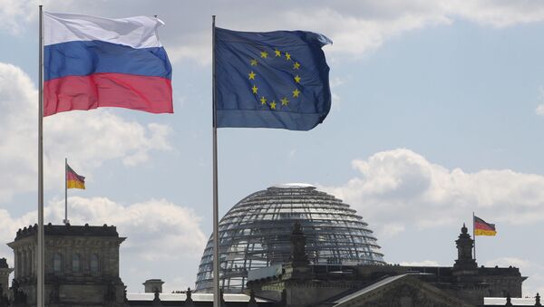  Флаги России и ЕС (слева направо) - Sputnik Azərbaycan
