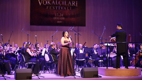 В Центре Гейдара Алиева прошло торжественное закрытие первого Республиканского фестиваля вокалистов - Sputnik Азербайджан