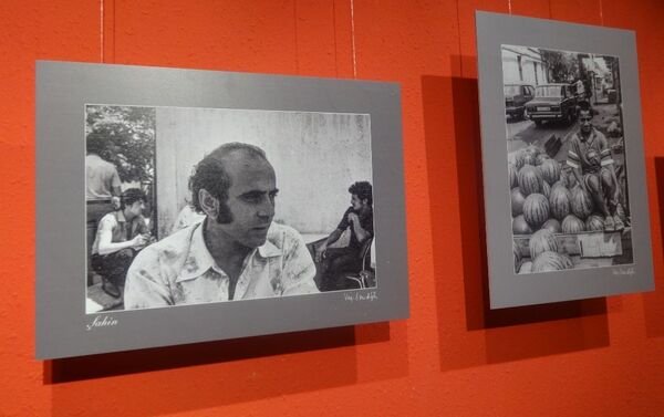 В галерее 1969 впервые были представлены фотоработы народного поэта Вагифа Самедоглу - Sputnik Азербайджан