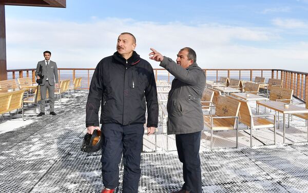 Президент Ильхам Алиев ознакомился с работами, проведенными в туристическом центре «Шахдаг» - Sputnik Азербайджан