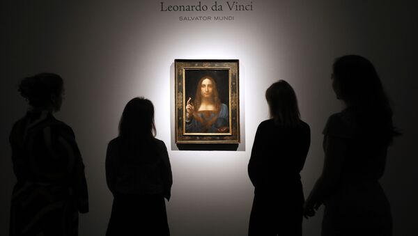 Картина Леонардо да Винчи Спаситель мира на аукционе Christie's в Лондоне. 24 октября 2017 - Sputnik Azərbaycan