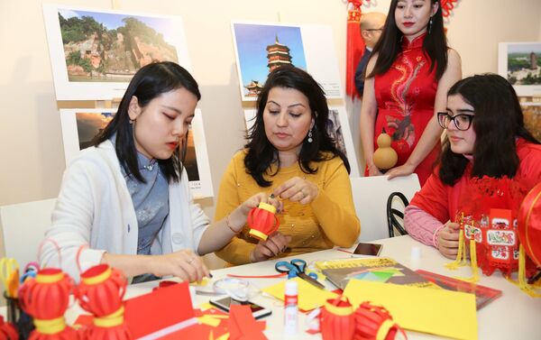 В Музее ковра проходят мероприятия, посвященные Китайскому Новому году - Sputnik Азербайджан