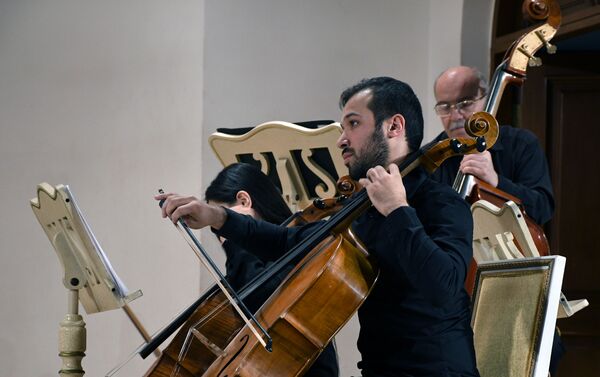 Молодые таланты выступили на сцене Филармонии - Sputnik Азербайджан