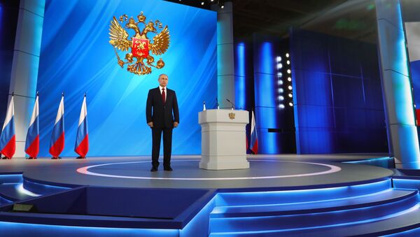 Президент РФ Владимир Путин после выступления с ежегодным посланием Федеральному Собранию. 15 января 2020 - Sputnik Azərbaycan