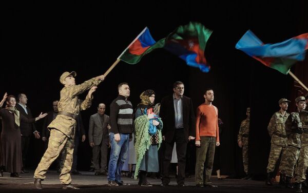 Премьера оперы Mübariz, посвящённой жизни Национального героя Мубариза Ибрагимова и памяти шехидов Карабахской войны, в Культурном центре Службы государственной безопасности - Sputnik Азербайджан