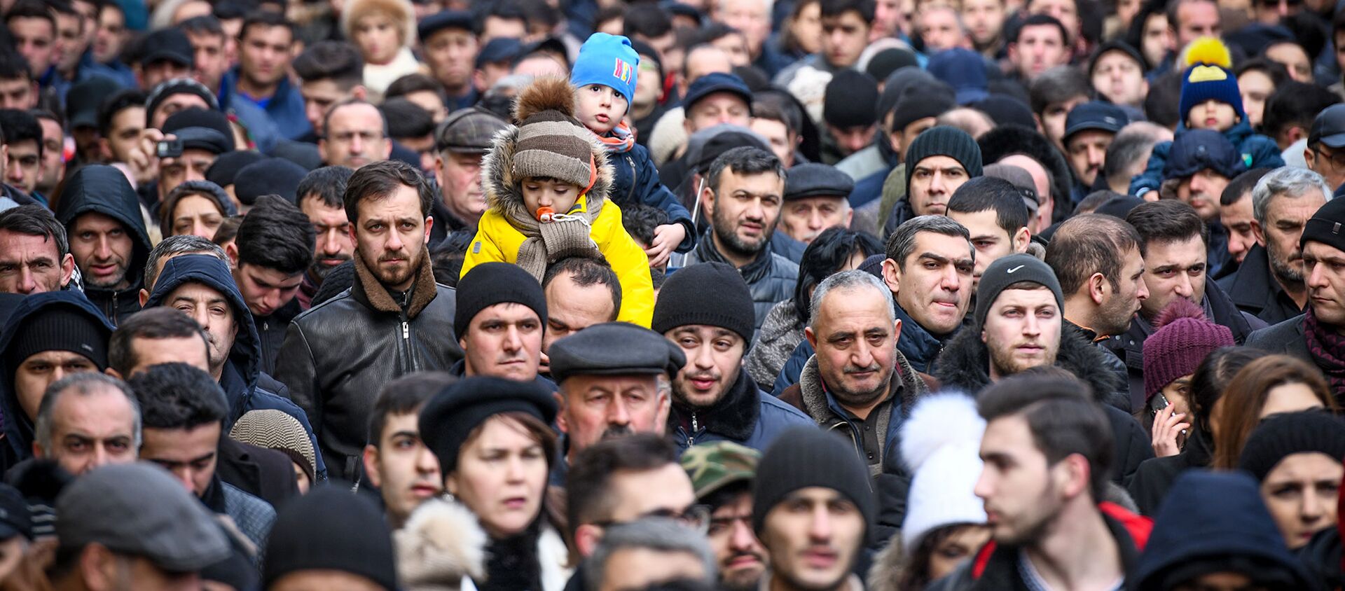 Траурное шествие на Аллее шехидов 20 января 2020 года - Sputnik Azərbaycan, 1920, 20.01.2021