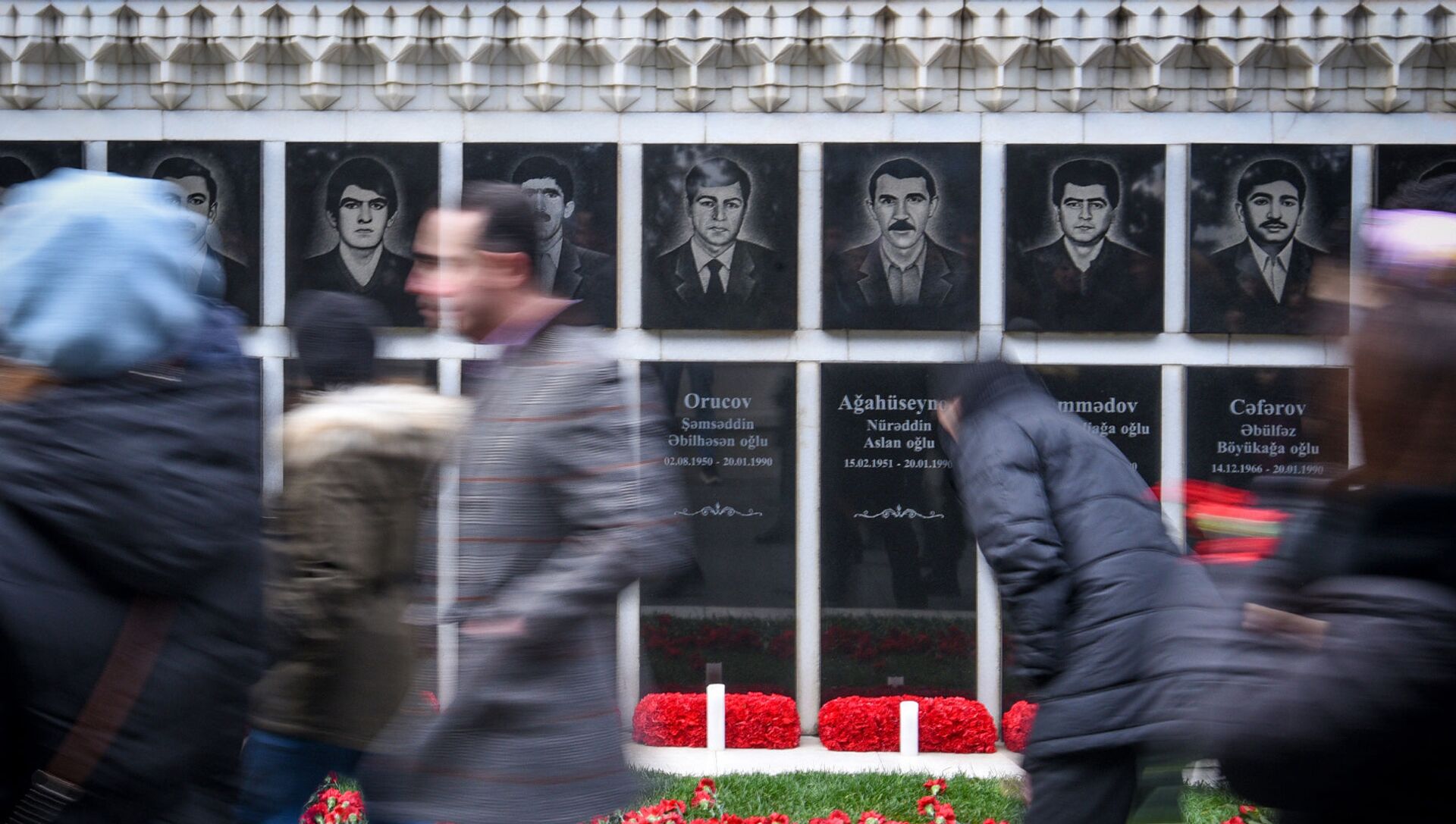 Траурное шествие на Аллее шехидов 20 января 2020 года - Sputnik Азербайджан, 1920, 03.08.2021