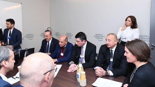 Prezident İlham Əliyev Dünya İqtisadi Forumu çərçivəsində keçirilən iclasda iştirak edib  - Sputnik Azərbaycan