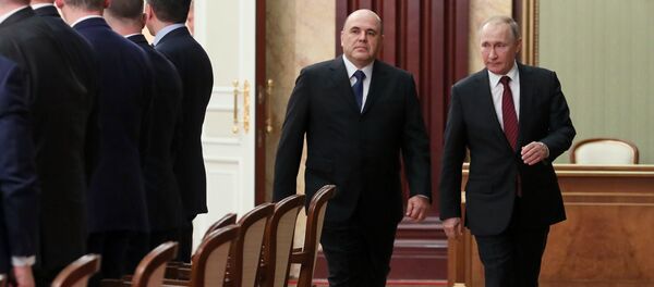Президент РФ Владимир Путин и председатель правительства РФ Михаил Мишустин, фото из архива Президент РФ Владимир Путин и председатель правительства РФ Михаил Мишустин, фото из архива - Sputnik Азербайджан