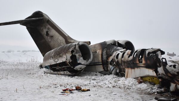 Обломки американского самолета, разбившегося в Афганистане - Sputnik Azərbaycan