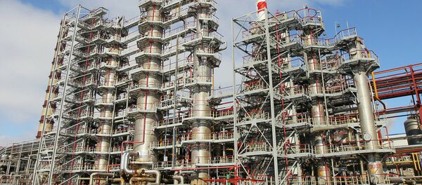 Мозырский нефтеперерабатывающий завод  - Sputnik Азербайджан
