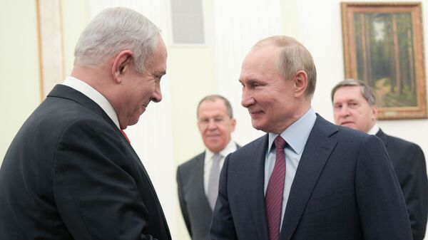 Rusiya Prezidenti Vladimir Putin və İsrailin baş naziri Benyamin Netanyahu  - Sputnik Azərbaycan
