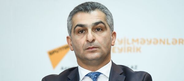 Ответственный секретарь Общественного совета при министерстве образования Ильгар Оруджев Ответственный секретарь Общественного совета при министерстве образования Ильгар Оруджев - Sputnik Азербайджан