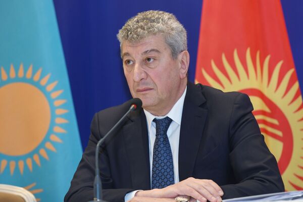 О чем говорили главы МИД стран Тюркского совета в Баку О чем говорили главы МИД стран Тюркского совета в Баку - Sputnik Азербайджан